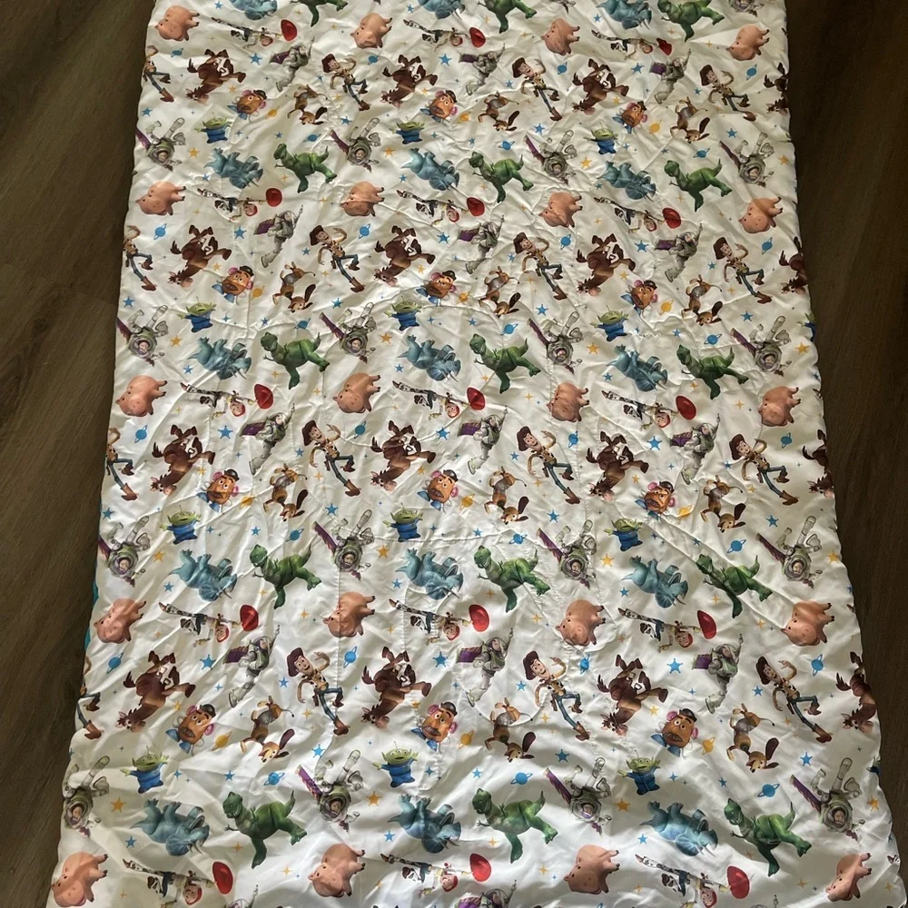 Toy Story Comforter Fitting Sheet and sheet